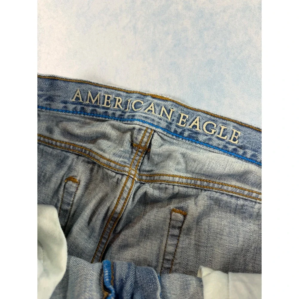 American Eagle Original Boot Jeans Mens 36x30 Blue Light Wash Excellent Denim